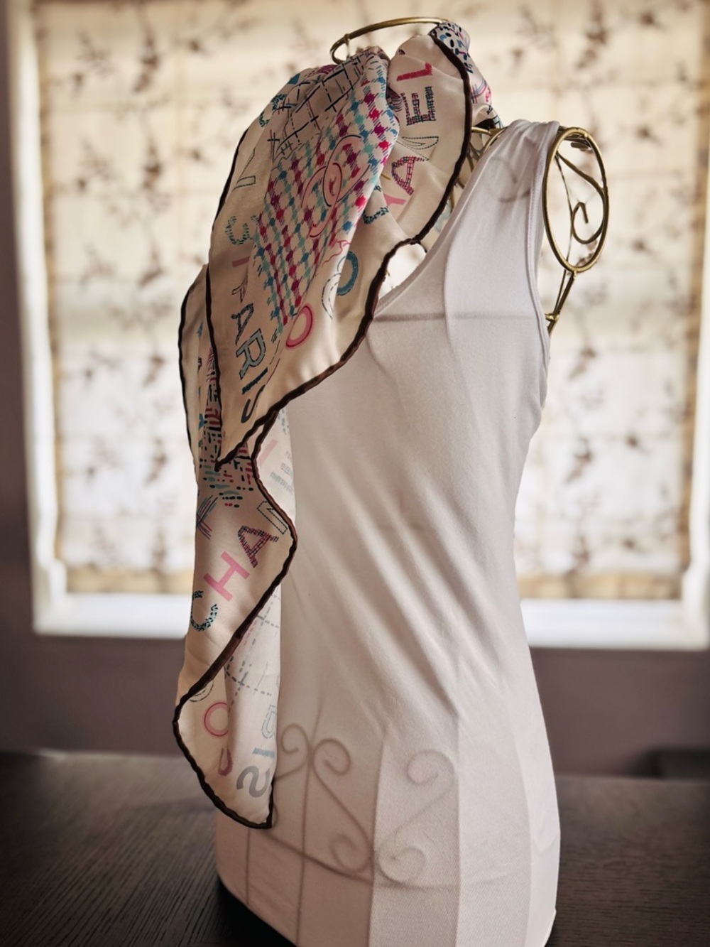 Authentic Vintage Chanel Paris 100% Silk Scarf Made In France - Picture 3 of 9